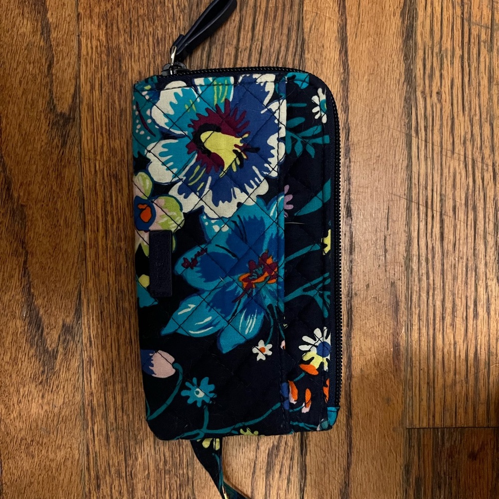 Vera Bradley wallet NWOT